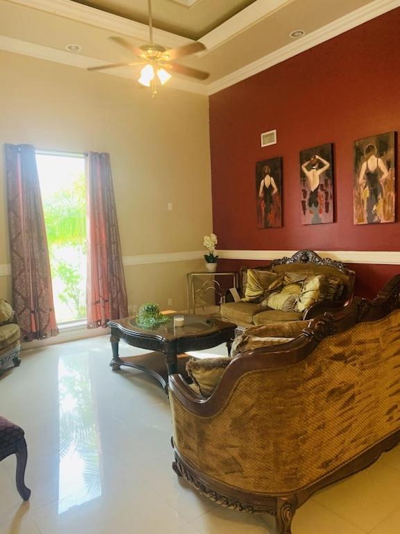Brownsville Comfort 2 Bedroom 1 Bath , Spacious Kitchen And Outdoor Home Ngoại thất bức ảnh