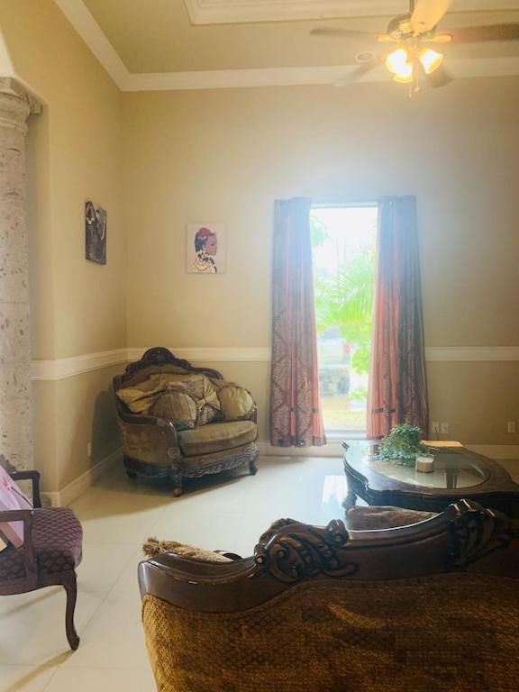 Brownsville Comfort 2 Bedroom 1 Bath , Spacious Kitchen And Outdoor Home Ngoại thất bức ảnh