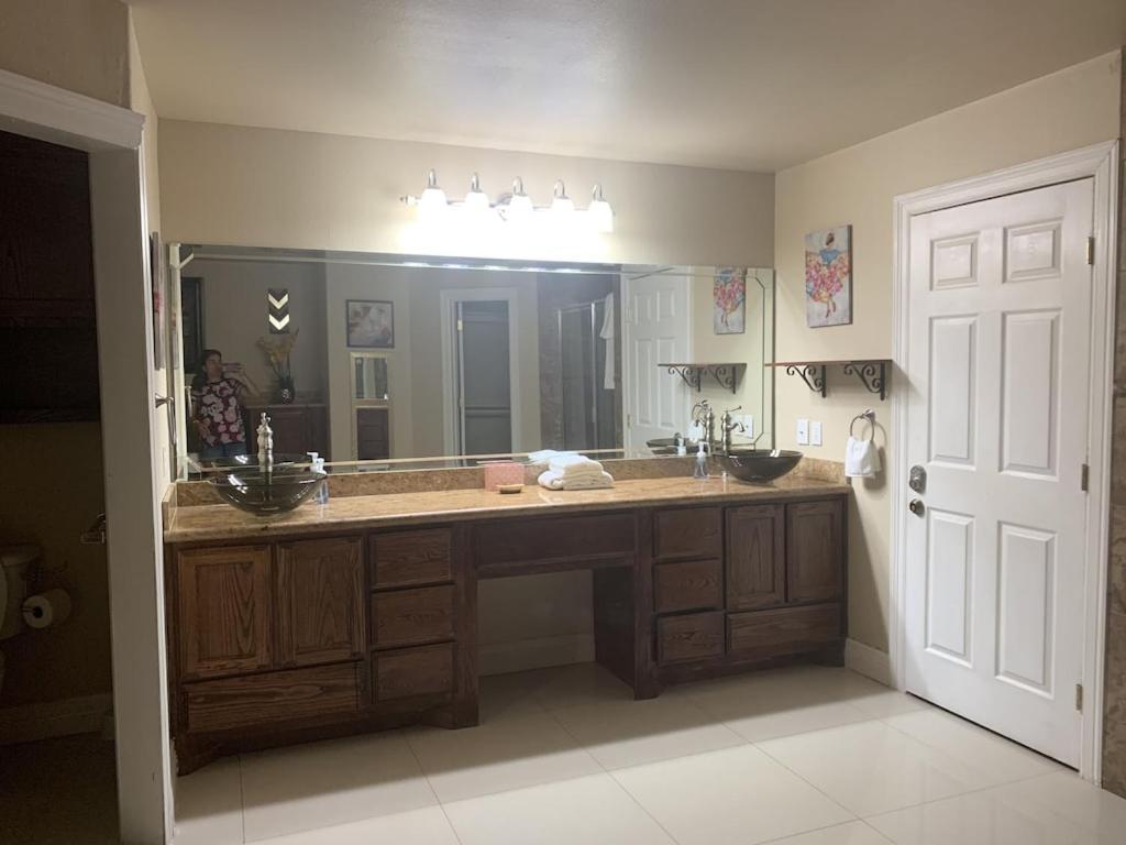 Brownsville Comfort 2 Bedroom 1 Bath , Spacious Kitchen And Outdoor Home Ngoại thất bức ảnh