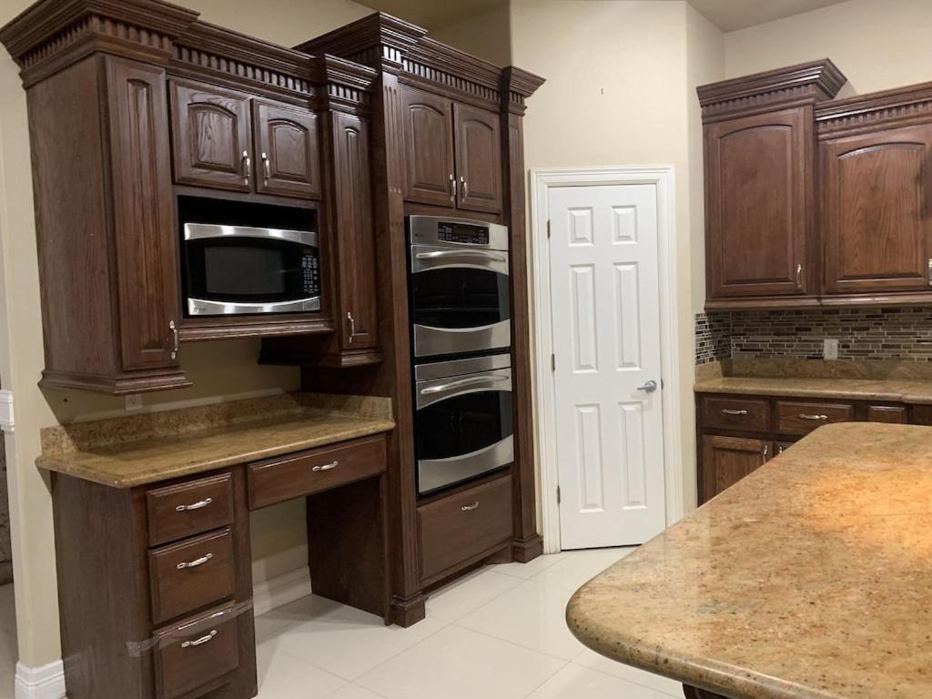 Brownsville Comfort 2 Bedroom 1 Bath , Spacious Kitchen And Outdoor Home Ngoại thất bức ảnh