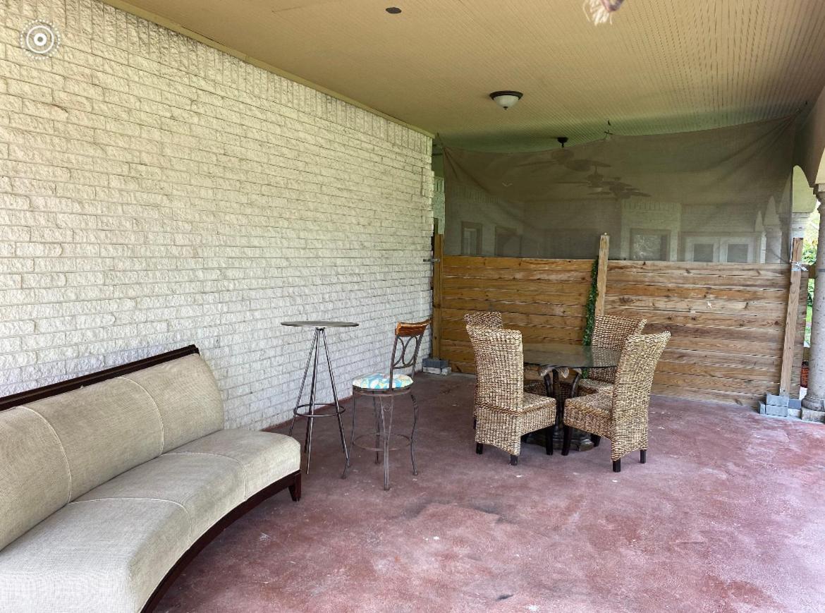 Brownsville Comfort 2 Bedroom 1 Bath , Spacious Kitchen And Outdoor Home Ngoại thất bức ảnh