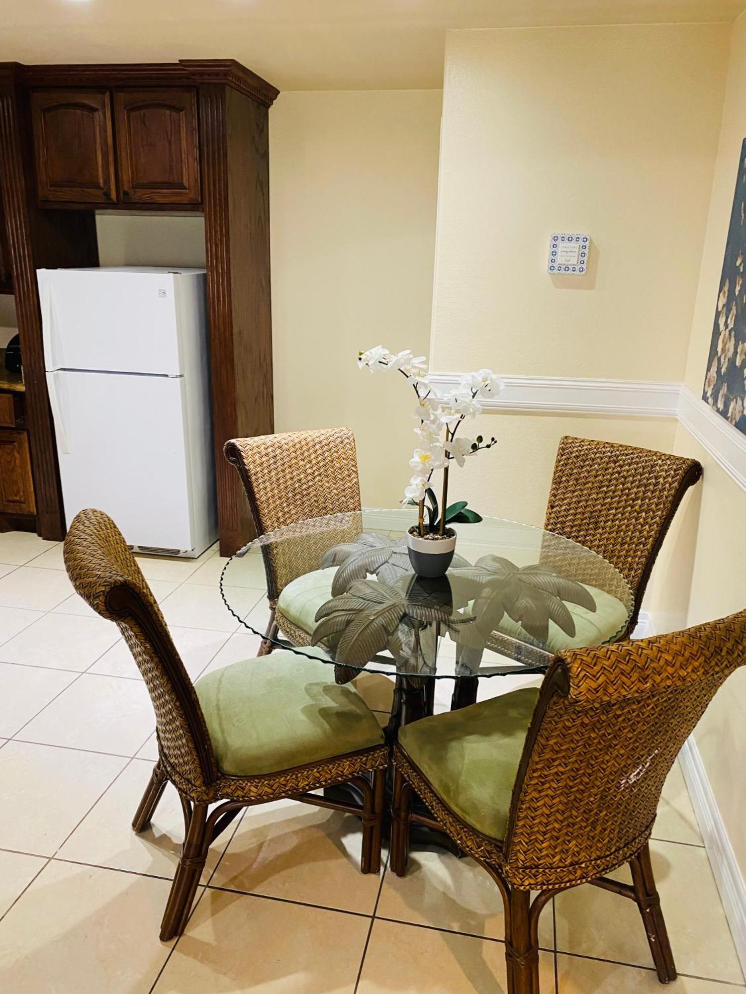 Brownsville Comfort 2 Bedroom 1 Bath , Spacious Kitchen And Outdoor Home Ngoại thất bức ảnh